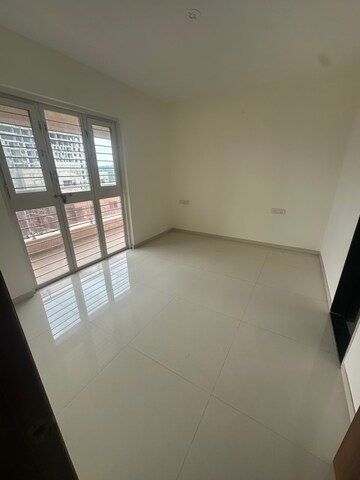 3 BHK Apartment For Sale in Kalpataru Splendour, Wakad