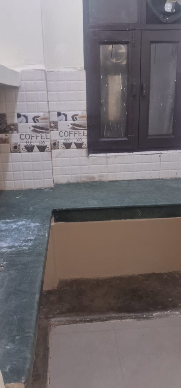 Kitchen, chilla 1.5 Bedroom 450 Sq.Ft. Independent House In Chilla Delhi 8841564