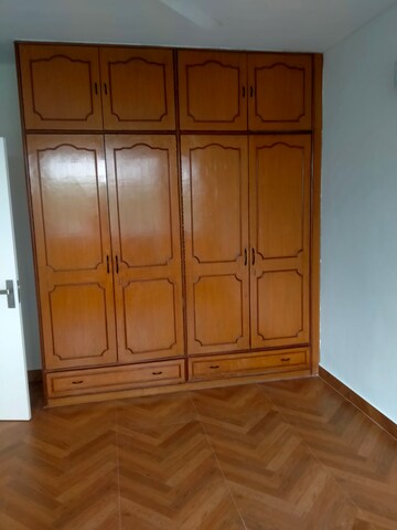 3 BHK Apartment For Rent in DLF Oakwood Estate, Dlf Phase ii