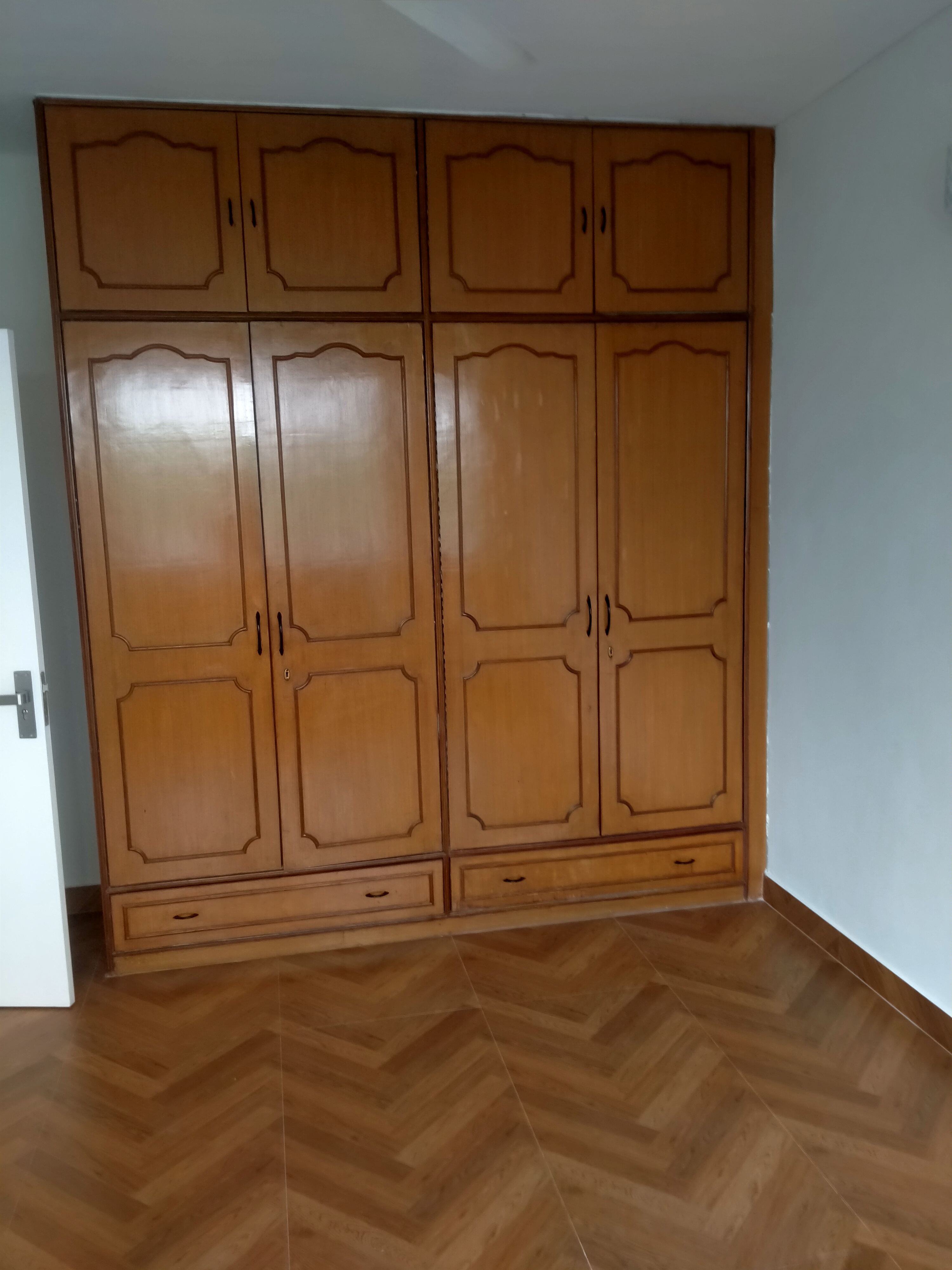 3 BHK Apartment For Rent in DLF Oakwood Estate