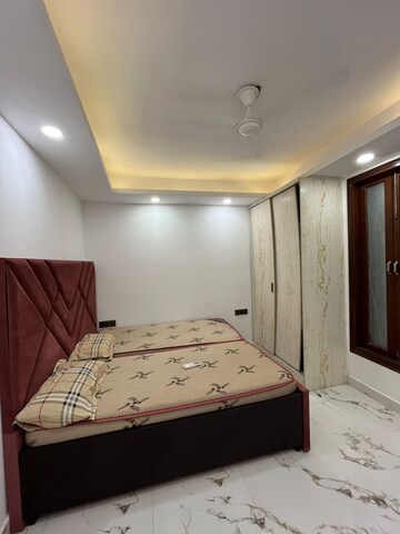 Bedroom in 2 BHK Builder Floor at Chattarpur – for Rent