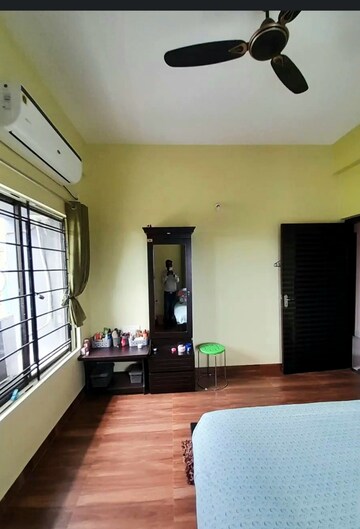 Bedroom in 3 BHK Apartment at Asha Nagar CHS, Mulund West – for Rent