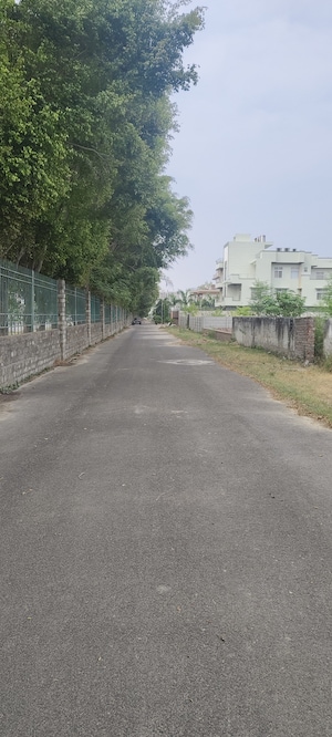  Plot For Sale in Ansal Sushant Golf city, Sushant Golf City