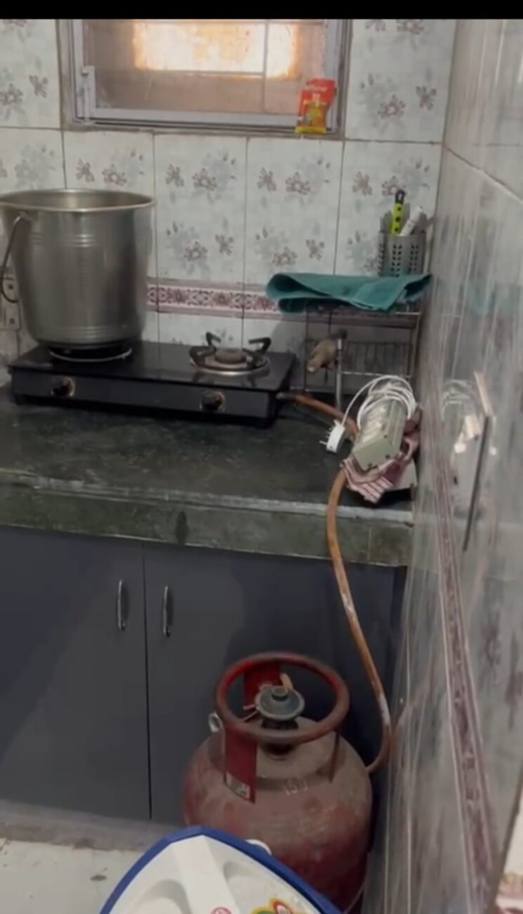  Parking, rwa-pocket-r-dilshad-garden 2 Bedroom 1050 Sq.Ft. Apartment In Dilshad Garden Delhi 8841691