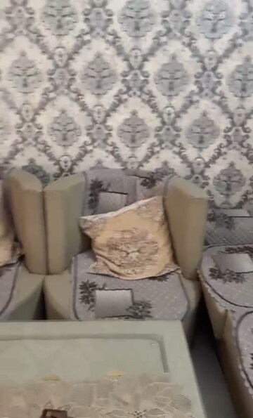 Living Room in 2 BHK Apartment at RWA Pocket R Dilshad Garden, Dilshad Garden – for Rent