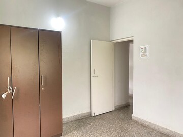 Room in 3 BHK Apartment at Goel Ganga Satellite, Wanowrie – for Rent