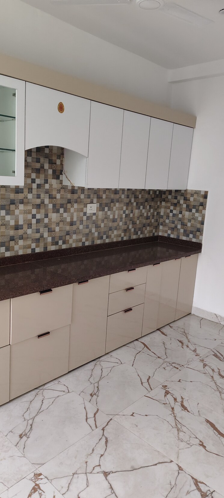 Kitchen, ansal-celebrity-meadows 3.5 Bedroom 2086 Sq.Ft. Apartment In Sushant Golf City Lucknow 8841692