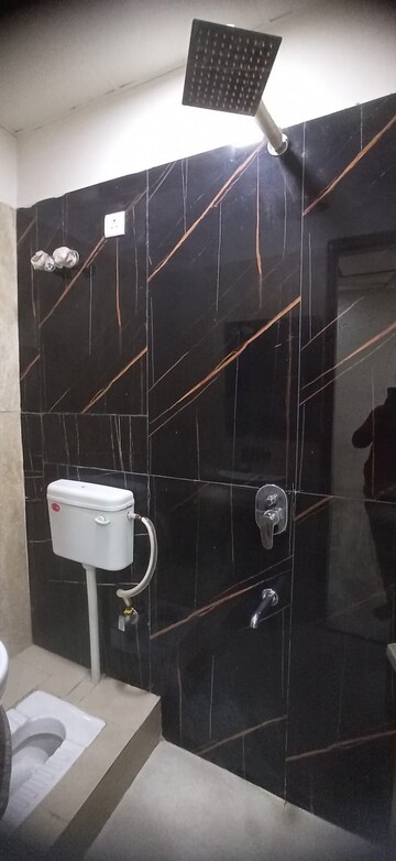 Furnished Amenities in 2 BHK Builder Floor at Sai Enclave Niti Khand, Niti Khand – for Rent