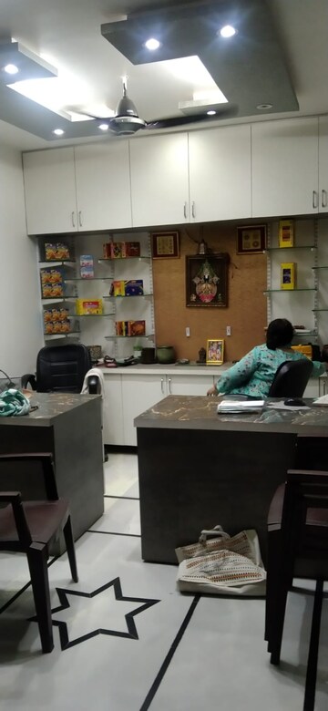 Team Area in 1 BHK Apartment at Somwar Peth – for Sale