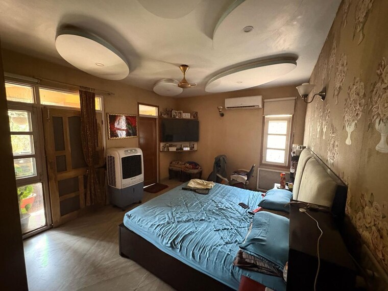 Bedroom, shankar road 3 Bedroom 1800 Sq.Ft. Builder Floor In Shankar Road Delhi 8841712