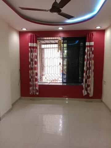 Room in 2 BHK Apartment at Mauli Darshan CHS, Dahisar West – for Rent