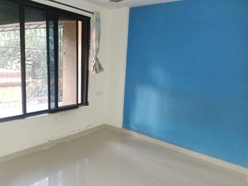 Room in 2 BHK Apartment at Mauli Darshan CHS, Dahisar West – for Rent