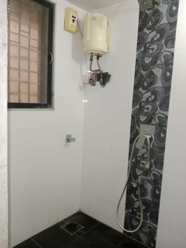 Bathroom, mauli-darshan-chs 2 Bedroom 710 Sq.Ft. Apartment In Dahisar West Mumbai 8841721