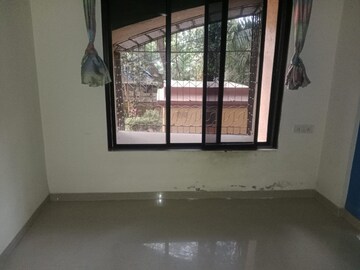 Room in 2 BHK Apartment at Mauli Darshan CHS, Dahisar West – for Rent