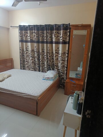 Bedroom in 2 BHK Apartment at Veena Serenity, Chembur – for Rent