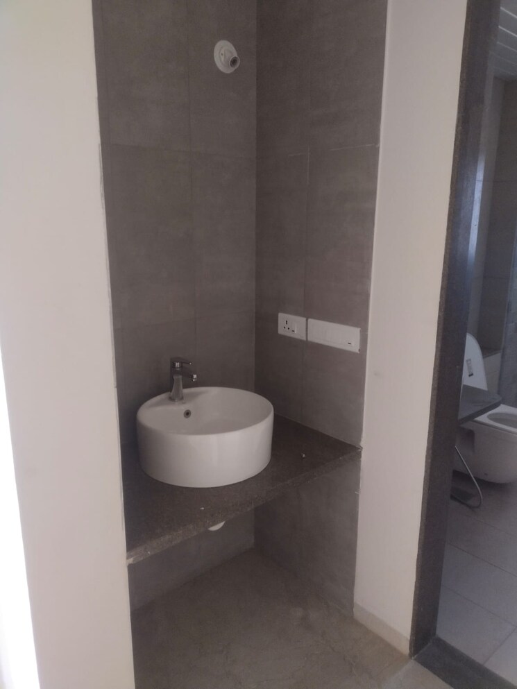 Bathroom, skyi-songbirds 1 Bedroom 450 Sq.Ft. Apartment In Bavdhan Pune 8841759