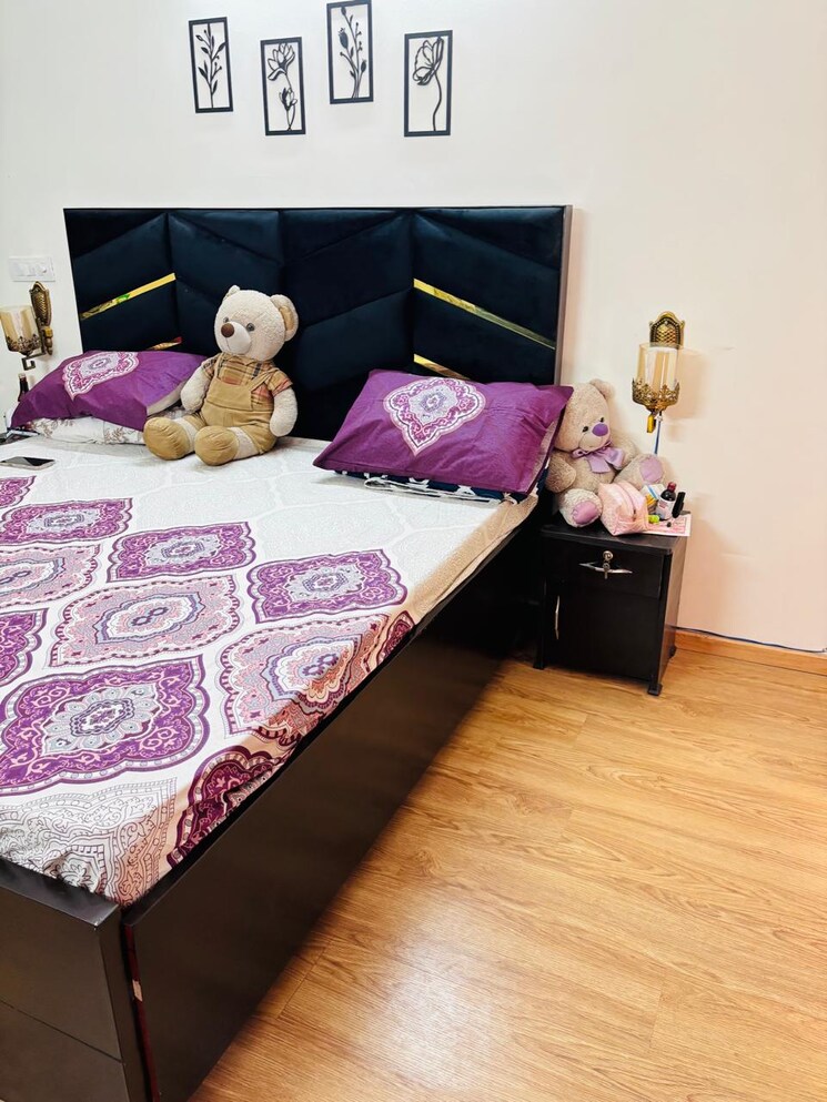 Bedroom, aims-golf-city 2 Bedroom 950 Sq.Ft. Apartment In Sector 75 Noida 8841790