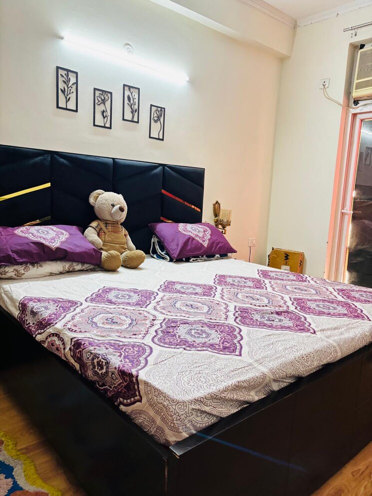 Bedroom, aims-golf-city 2 Bedroom 950 Sq.Ft. Apartment In Sector 75 Noida 8841790