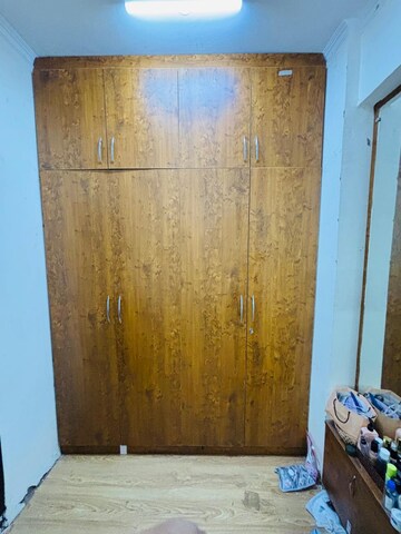 Furnished Amenities in 2 BHK Apartment at Aims Golf City, Sector 75 – for Rent