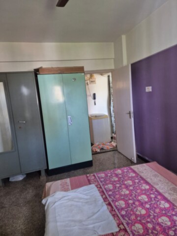 Bedroom in 2 BHK Apartment at Dheeraj Valley, Goregaon East – for Rent