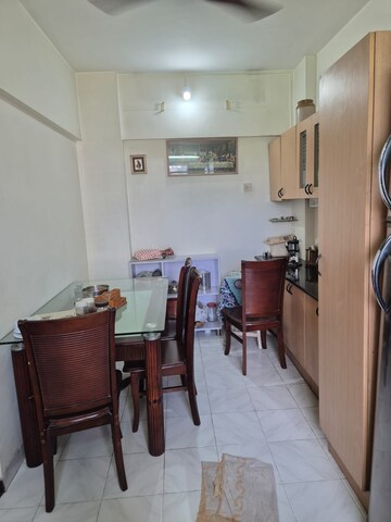 2 BHK Apartment For Rent in Dheeraj Valley, Goregaon East