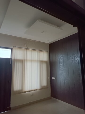 Room in 2.5 BHK Independent House at Highland Park Chandigarh, Bhabat – for Sale