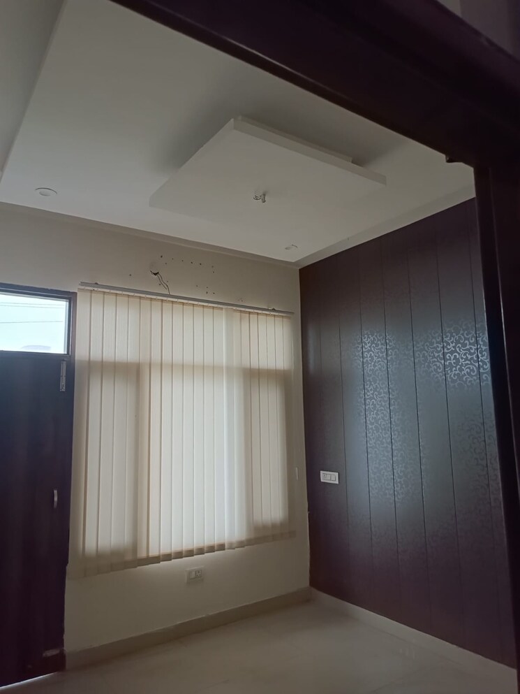 Room, highland-park-chandigarh 2.5 Bedroom 1450 Sq.Ft. Independent House In Bhabat Zirakpur 8841864