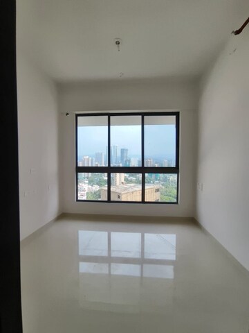 Room in 1 BHK Apartment at Kolte Patil Vaayu, Dahisar West – for Rent