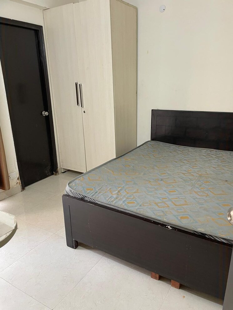 Bedroom, signature-the-serenas 2 Bedroom 724 Sq.Ft. Apartment In Sohna Sector 36 Gurgaon 8841847