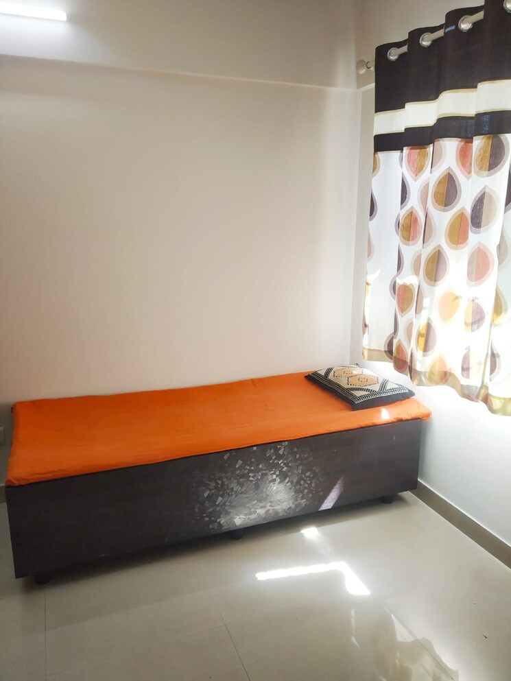 Room, samata nagar Pg For Girls In Samata Nagar 8841823