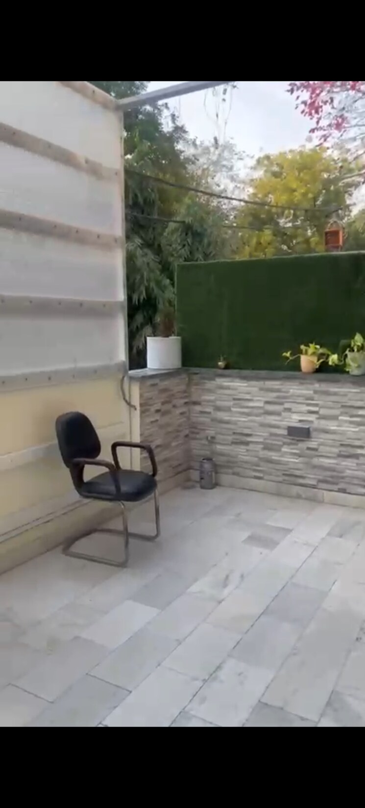  Parking, greater kailash i 4 Bedroom 300 Sq.Yd. Independent House In Greater Kailash I Delhi 8841871