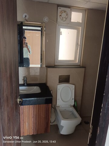 Bathroom in 3.5 BHK Apartment at Rishita Manhattan, Gomti Nagar – for Rent