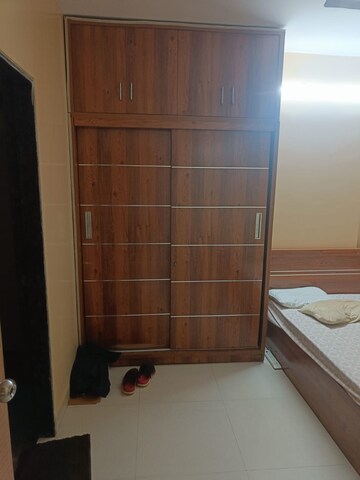 Furnished Amenities in 2 BHK Apartment at Veena Serenity, Chembur – for Rent