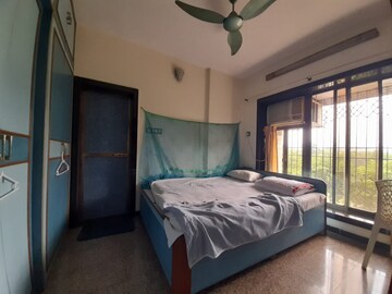 Bedroom in 2.5 BHK Apartment at Dheeraj Valley, Goregaon East – for Rent