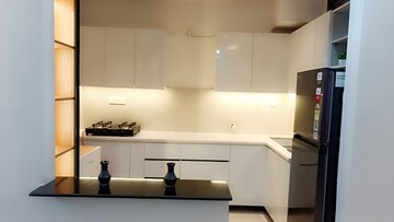 1.5 BHK Apartment For Rent in Metro Trade Center, Vip Road