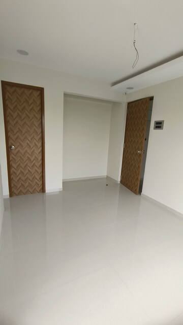 Room in 1 BHK Apartment at Raghav Nova, Kurla East – for Rent
