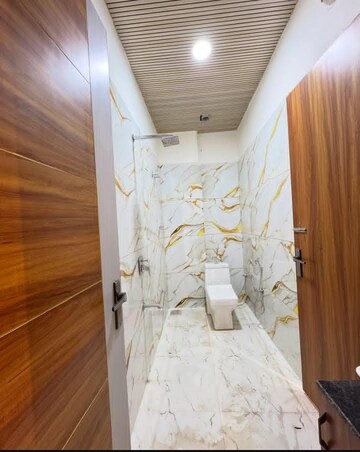 Bathroom in 3.5 BHK Builder Floor at Sector 39 – for Sale