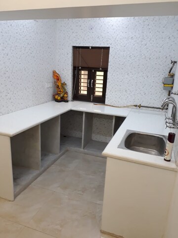 Furnished Amenities in 2 BHK Builder Floor at Rohini Sector 8 – for Rent