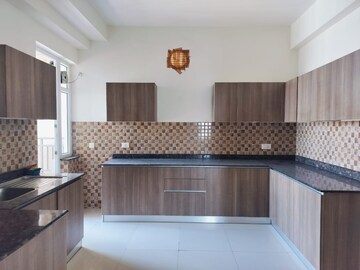 3 BHK Apartment For Rent in Puri Emerald Bay, Sector 104