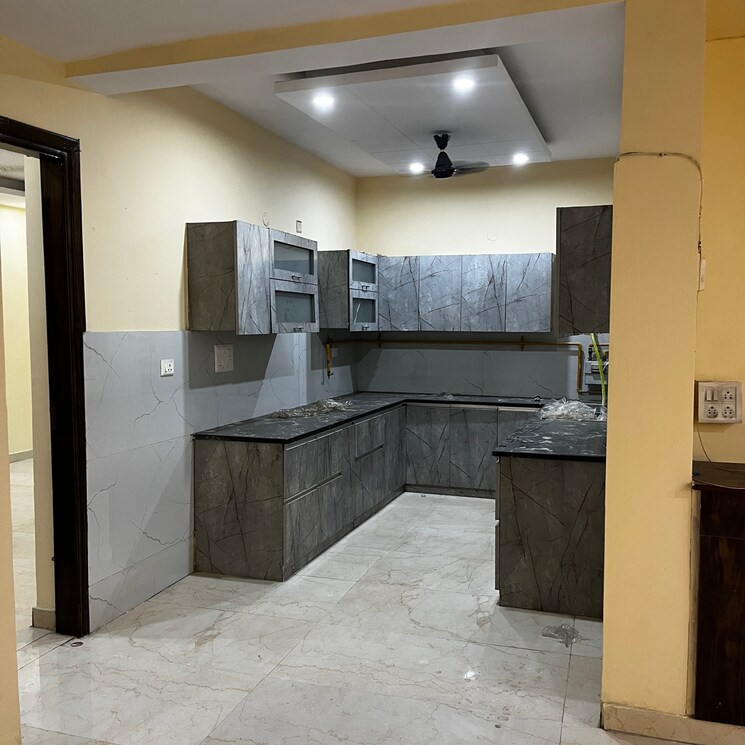 Kitchen, ashoka-enclave-faridabad 4 Bedroom 300 Sq.Yd. Builder Floor In Ashoka Enclave Faridabad 8841953