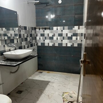 Team Area in 4 BHK Builder Floor at Ashoka Enclave Faridabad, Ashoka Enclave – for Rent