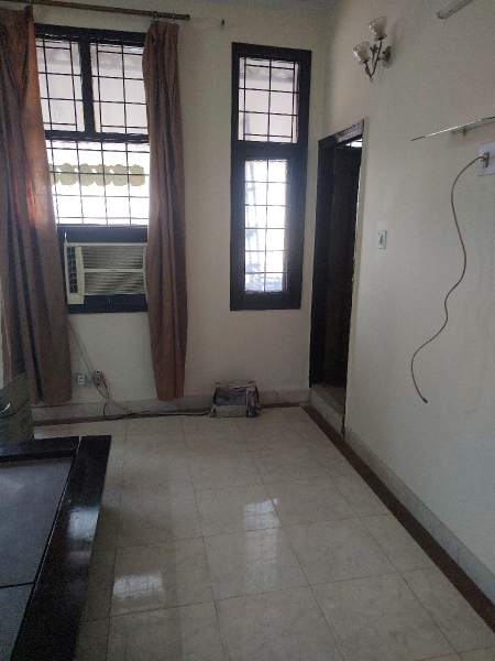 4 BHK + Pooja Room,Servant Room Builder Floor For Sale in Building Floor