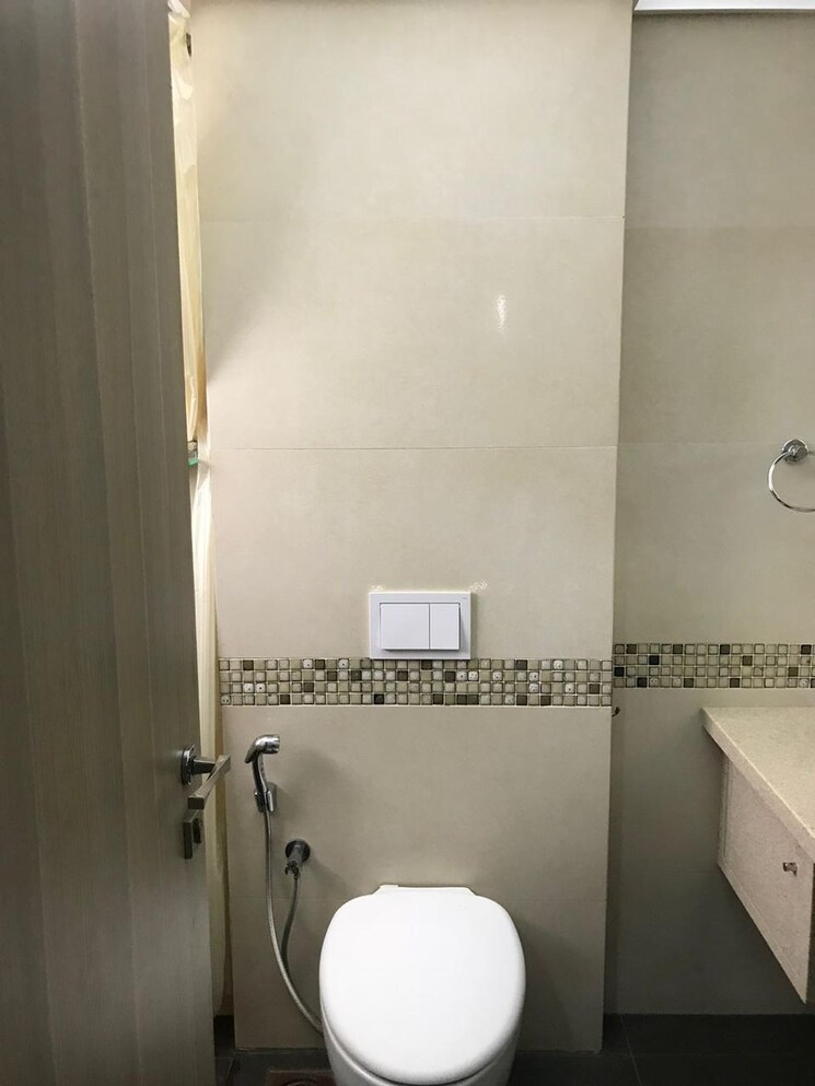 Bathroom, tulsi-apartment-chembur 3 Bedroom 1480 Sq.Ft. Apartment In Chembur Mumbai 8842022