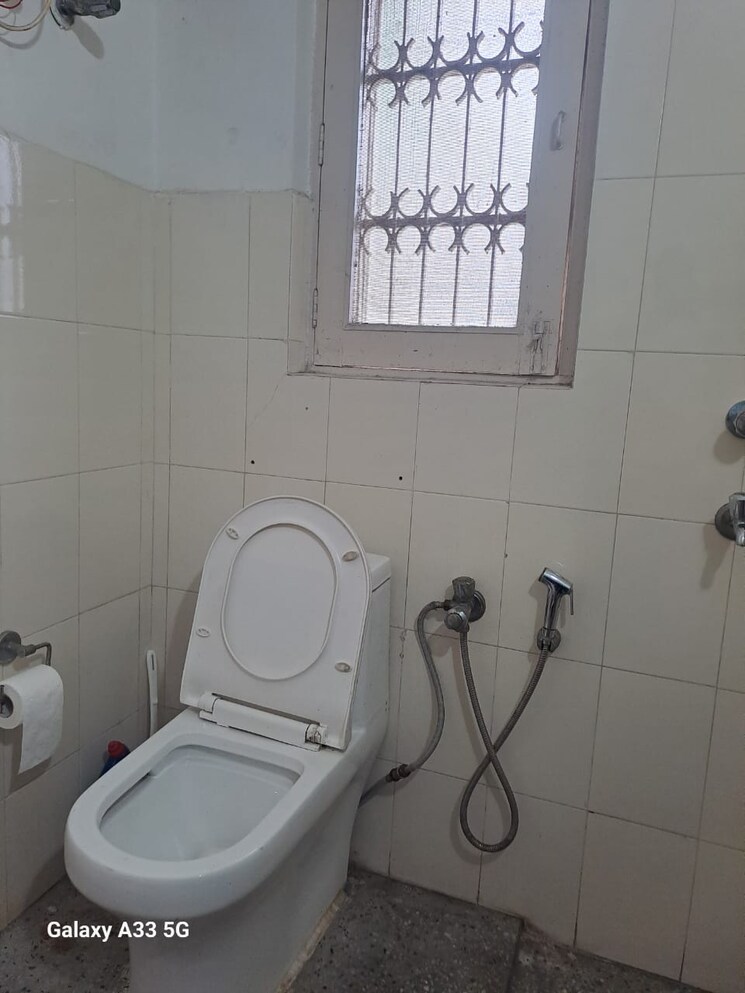 Bathroom, sector 21 2.5 Bedroom 1200 Sq.Ft. Independent House In Sector 21 Gurgaon 8842133
