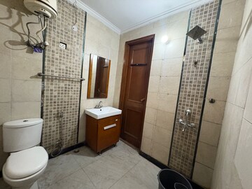 Bathroom in 2.5 BHK Independent House at Sector 21 – for Rent