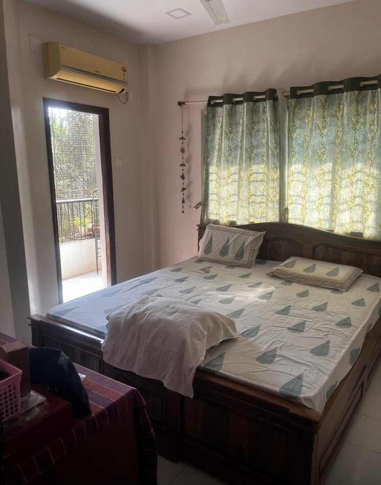 Bedroom, vishrant-society 2 Bedroom 900 Sq.Ft. Apartment In Vishrantwadi Pune 8842100
