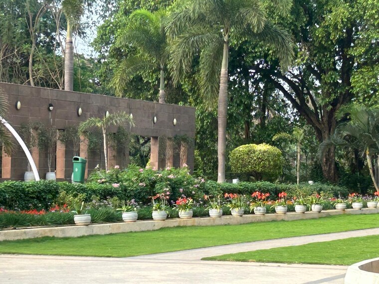 Garden, tata-aquila-heights 2.5 Bedroom 1685 Sq.Ft. Apartment In Jalahalli Bangalore 8842179