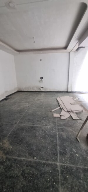 Room in 5 BHK Villa at Sushant Lok I – for Sale