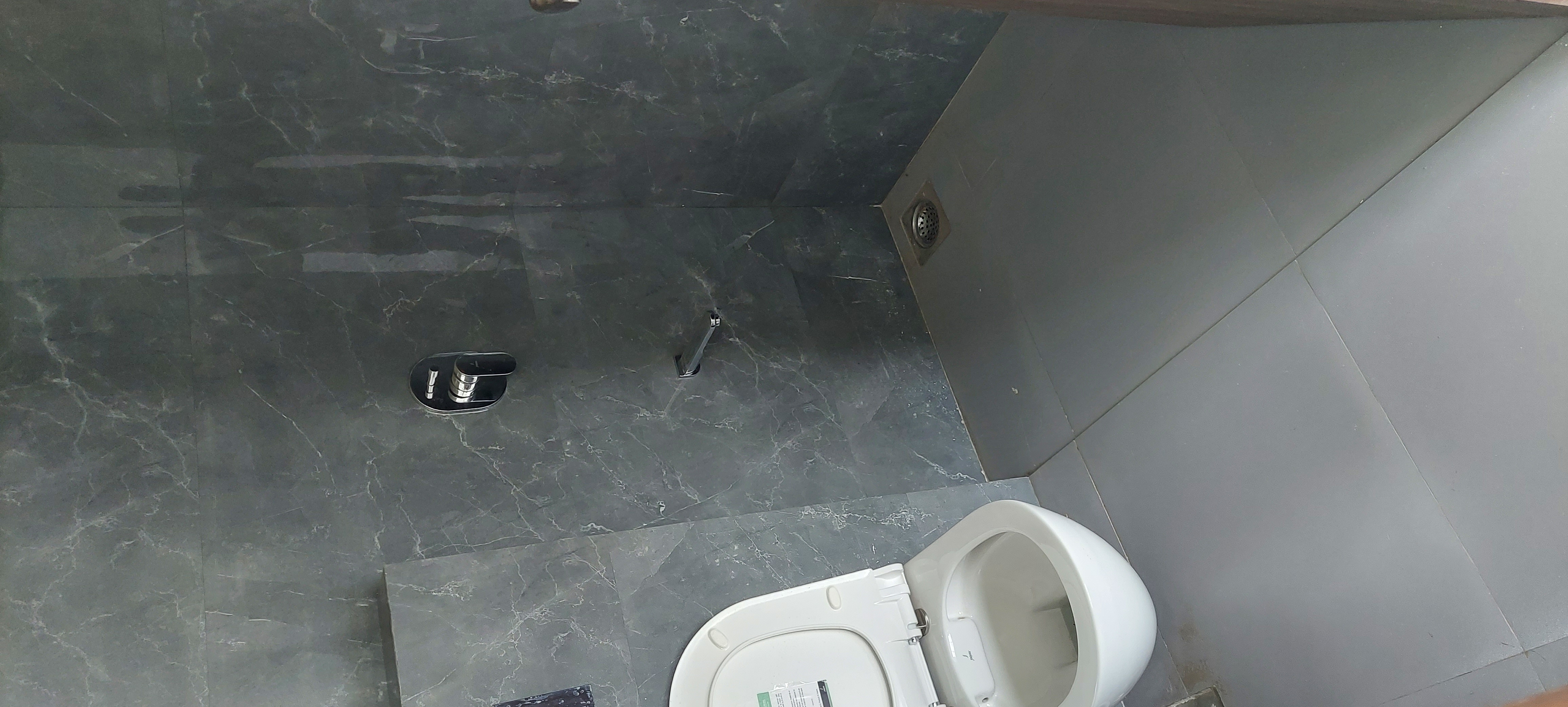 2 BHK 895 Sq.Ft. Apartment in Nav Ratan CHS