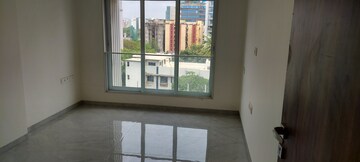 Room in 2 BHK Apartment at Nav Ratan CHS, Santacruz East – for Rent
